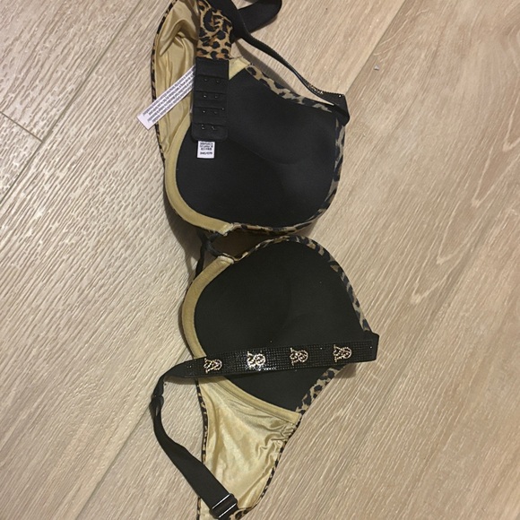 Victoria's Secret Leopard Print Bra - Picture 2 of 4